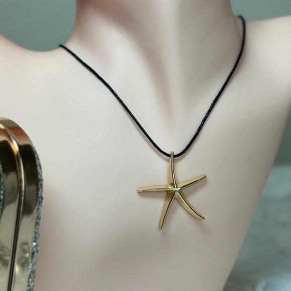 🔥 NEW | 18K Gold Plated Starfish With Black Necklace ⚜️ - Picture 4 of 4